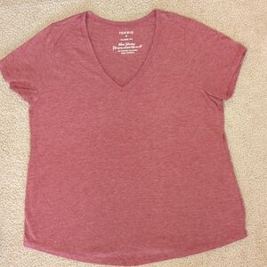 Torrid Classic Fit Vneck tee